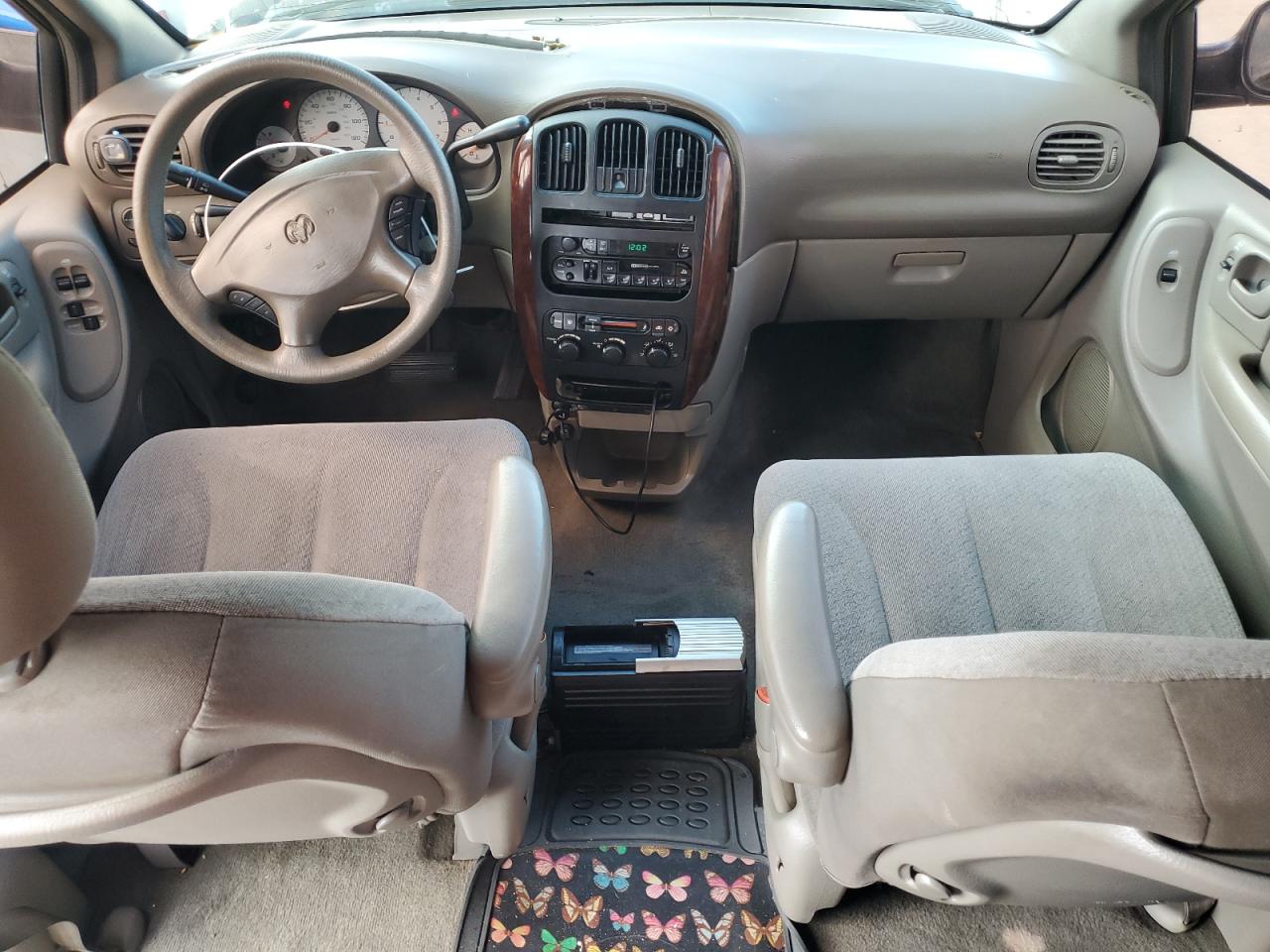 2002 Dodge Grand Caravan Sport VIN: 2B4GP44352R741420 Lot: 87232145