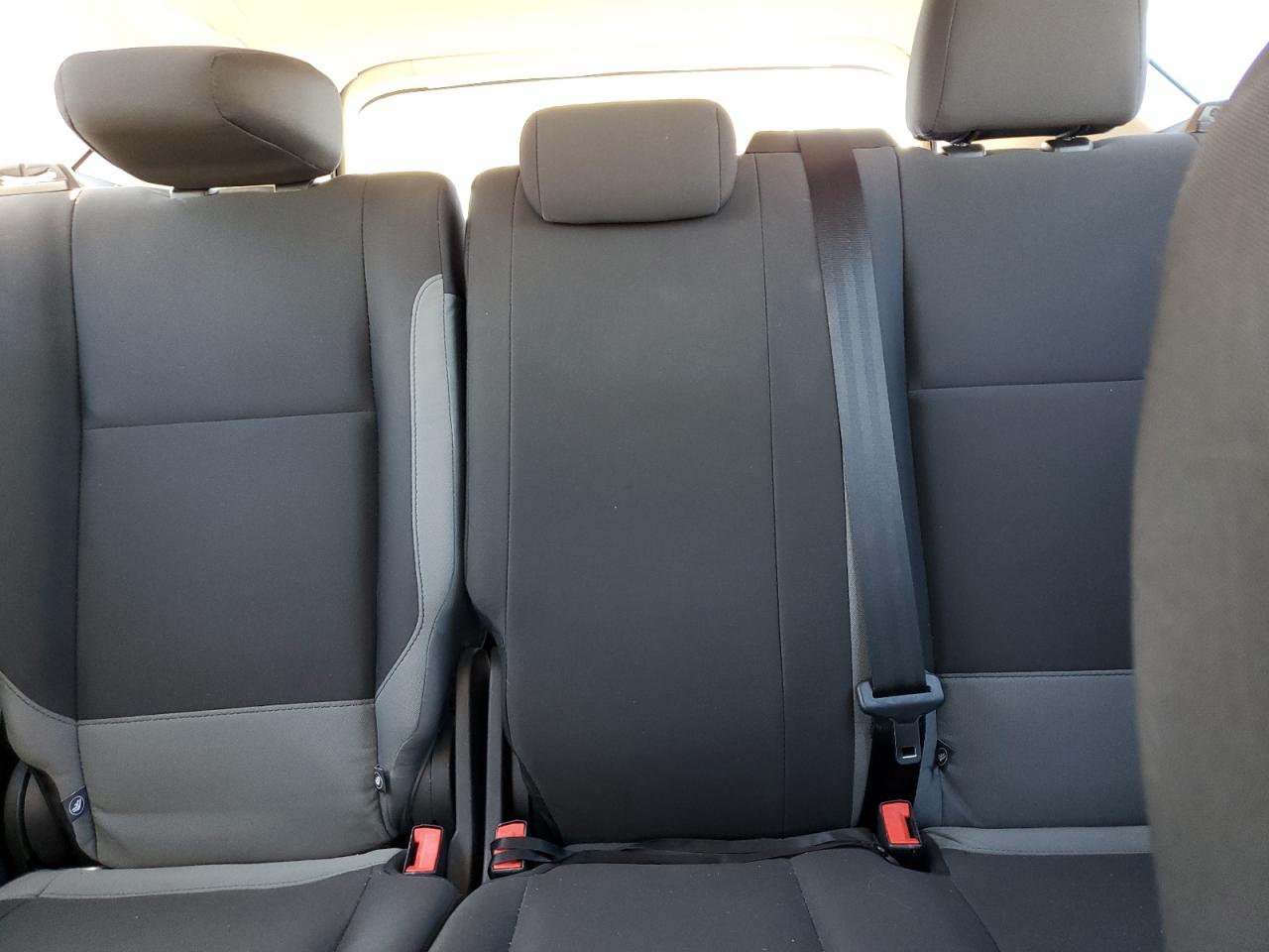 2016 Ford Escape S VIN: 1FMCU0F74GUC85810 Lot: 82406475