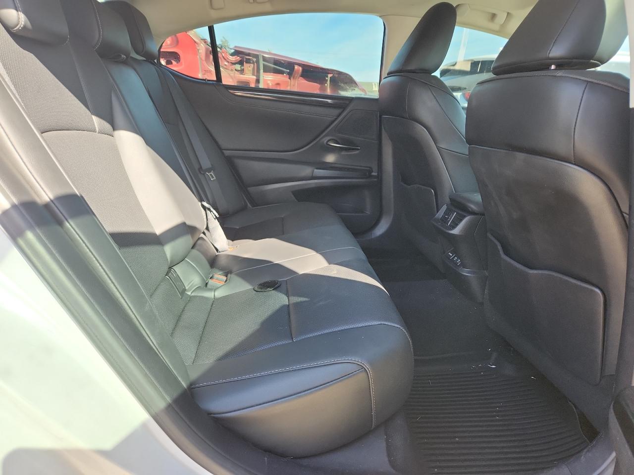 2021 Lexus Es 250 Base VIN: 58AD11D13MU006305 Lot: 85096315