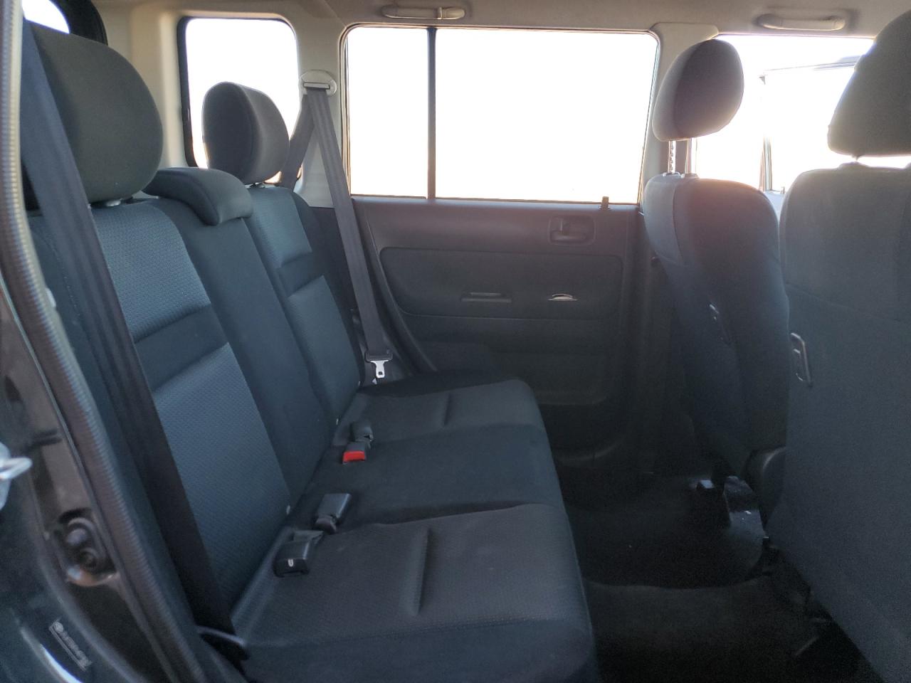 2006 Toyota Scion Xb VIN: JTLKT334764074067 Lot: 84931915