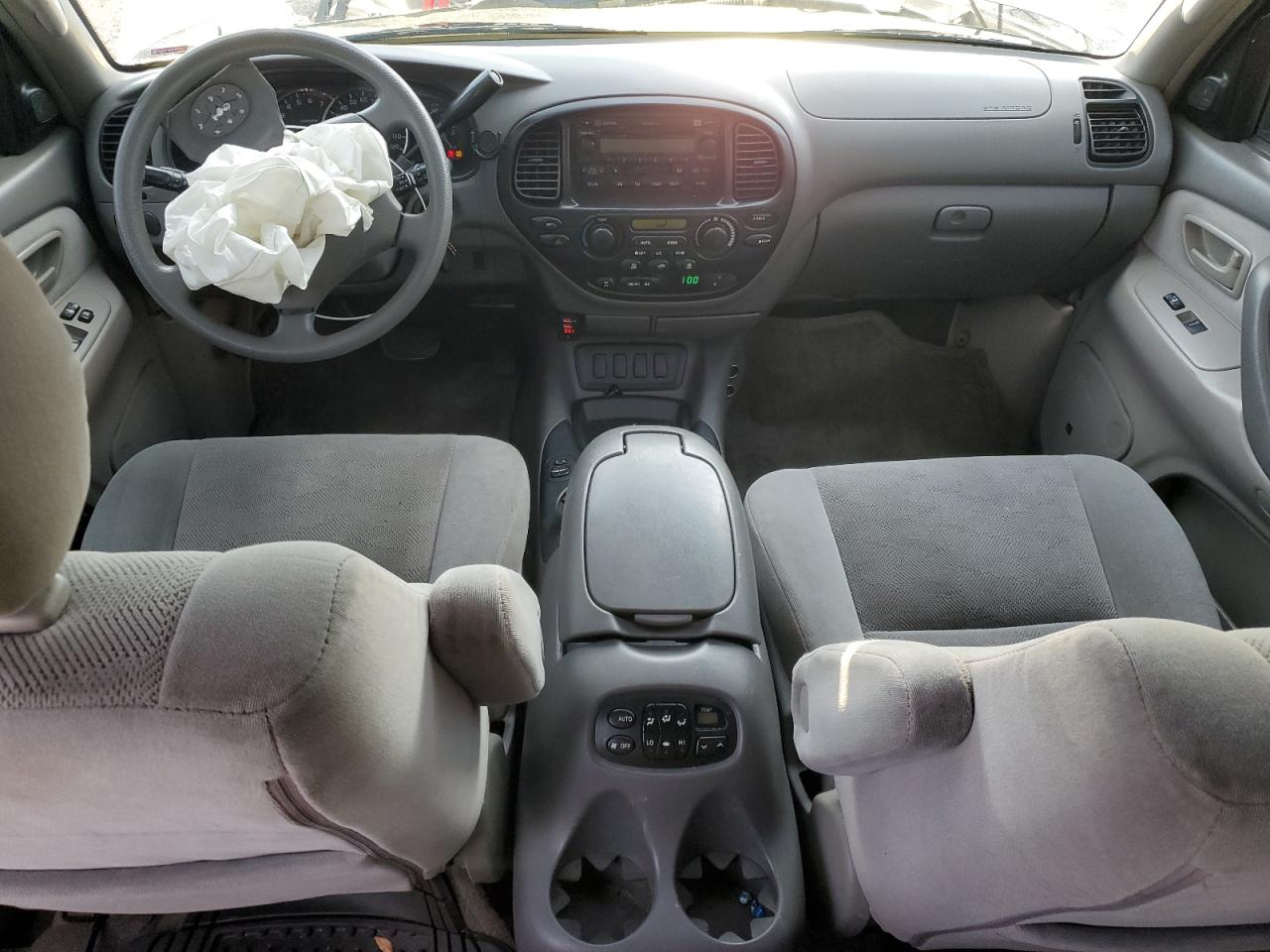 2005 Toyota Sequoia Sr5 VIN: 5TDBT44AX5S244480 Lot: 84750855