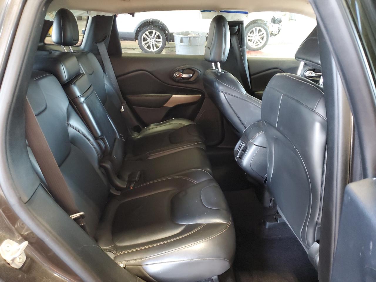 2018 Jeep Cherokee Limited VIN: 1C4PJMDB2JD564371 Lot: 81949035