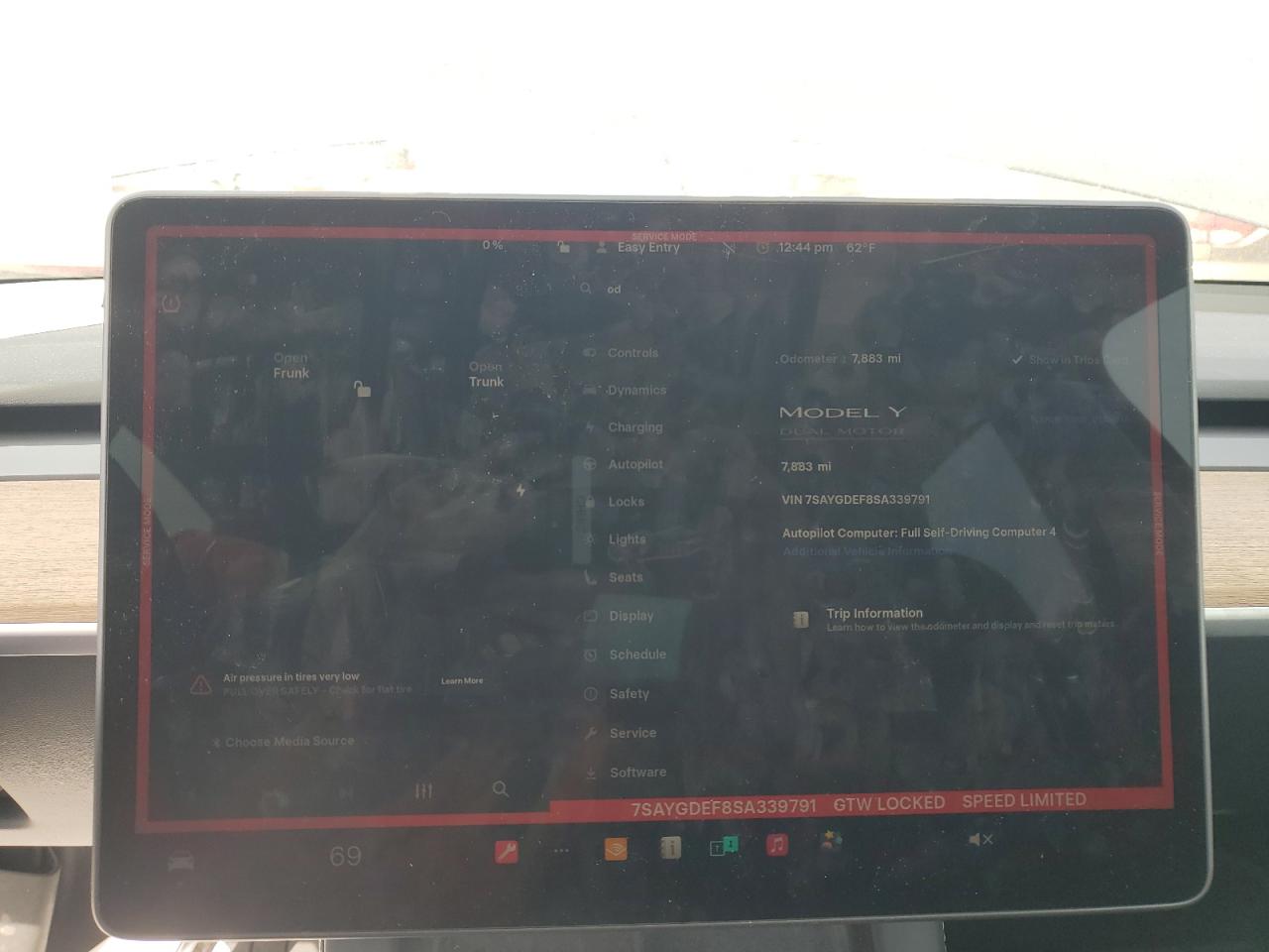 2025 Tesla Model Y VIN: 7SAYGDEF8SA339791 Lot: 89890825