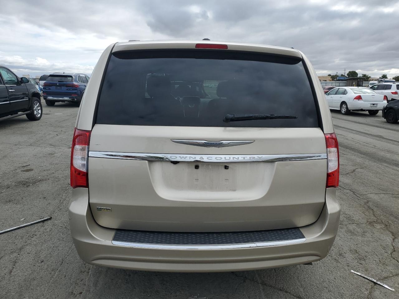 2014 Chrysler Town & Country Touring VIN: 2C4RC1BG4ER256427 Lot: 82169535