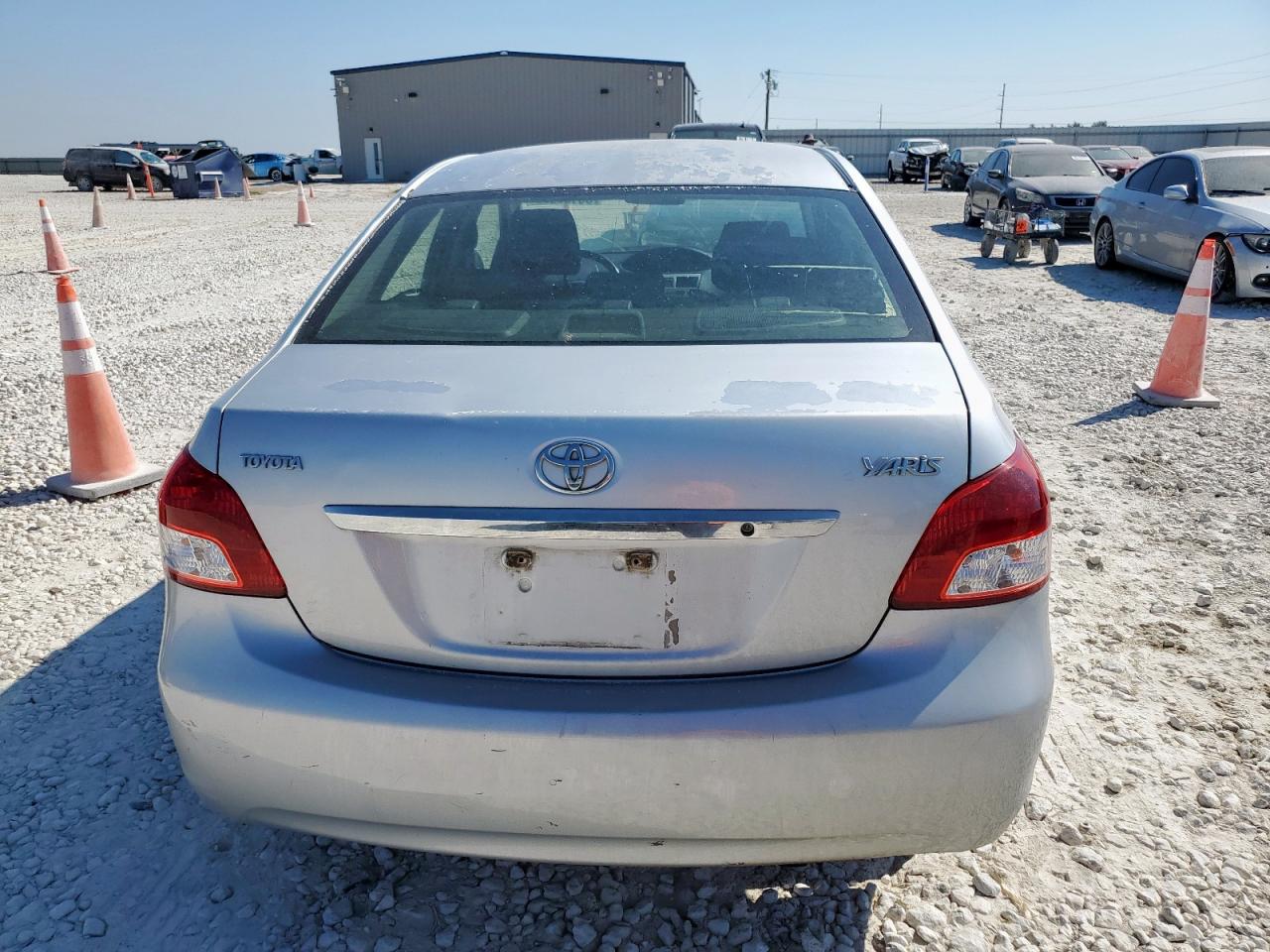 2010 Toyota Yaris VIN: JTDBT4K35A1383427 Lot: 85150305