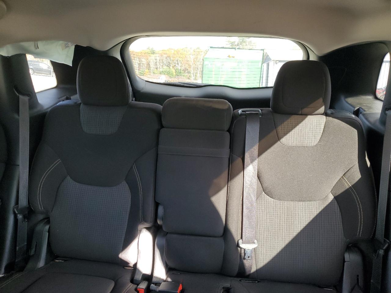 2017 Jeep Cherokee Latitude VIN: 1C4PJMCB9HW666184 Lot: 90015205