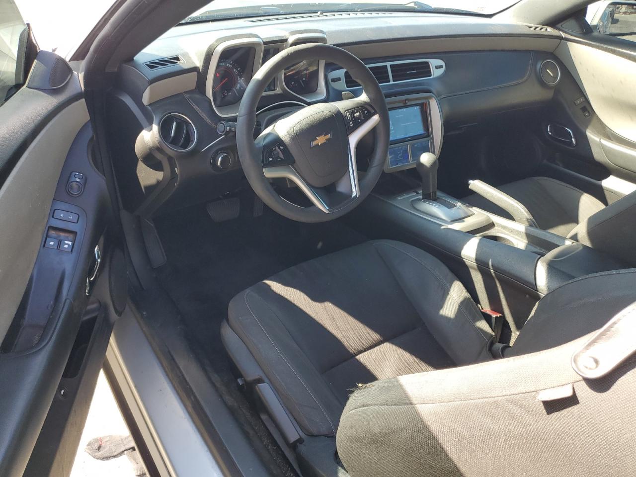 2015 Chevrolet Camaro Ls VIN: 2G1FB1E31F9304703 Lot: 84061405