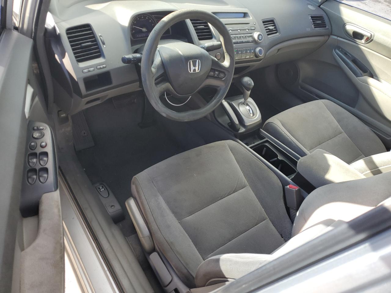 2008 Honda Civic Lx VIN: 1HGFA16598L054120 Lot: 90808195