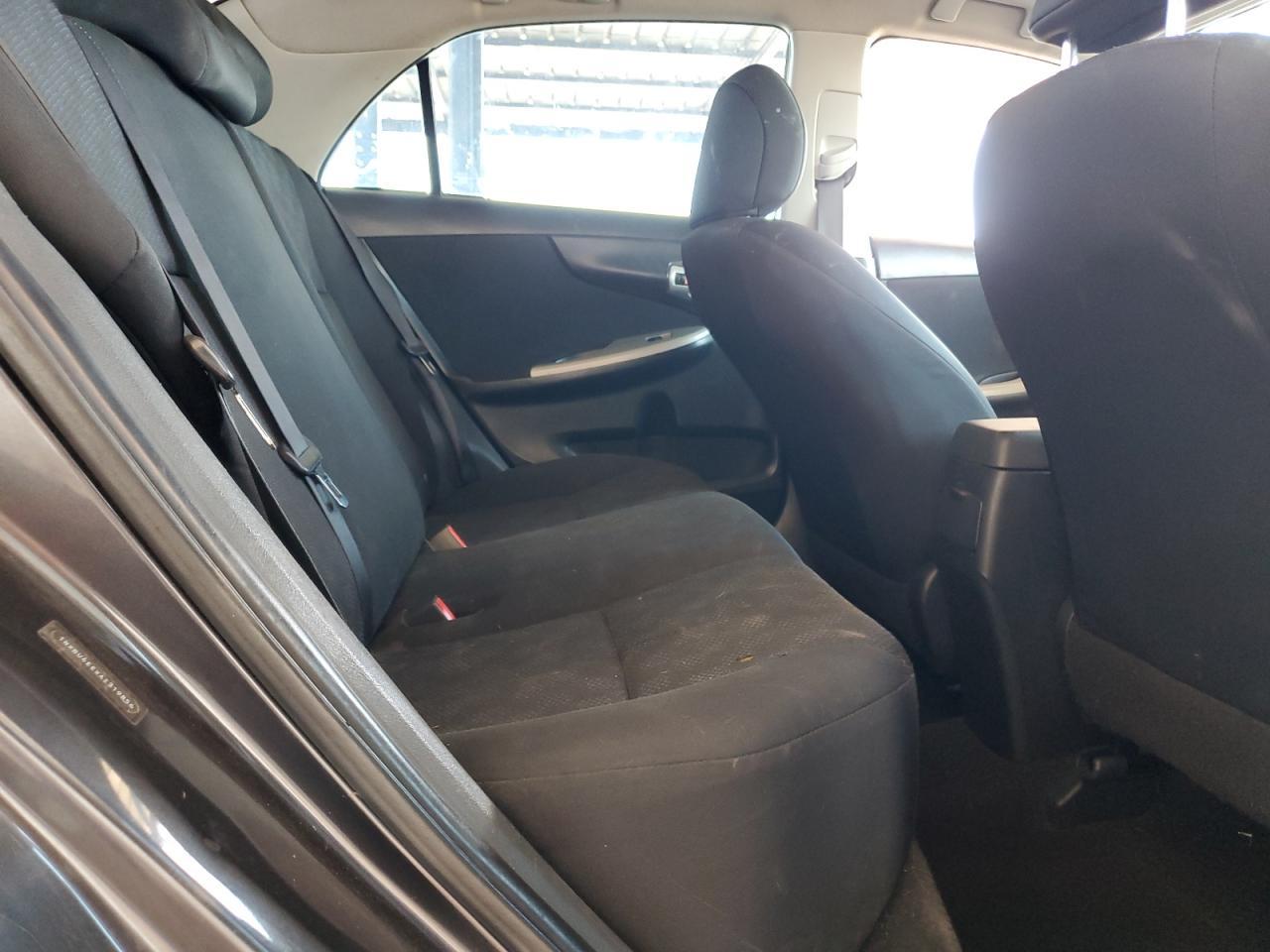 2010 Toyota Corolla Base VIN: 1NXBU4EEXAZ319856 Lot: 82194815