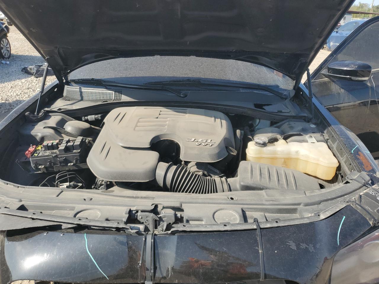 2022 Chrysler 300 Touring L VIN: 2C3CCADG7NH218171 Lot: 89713585