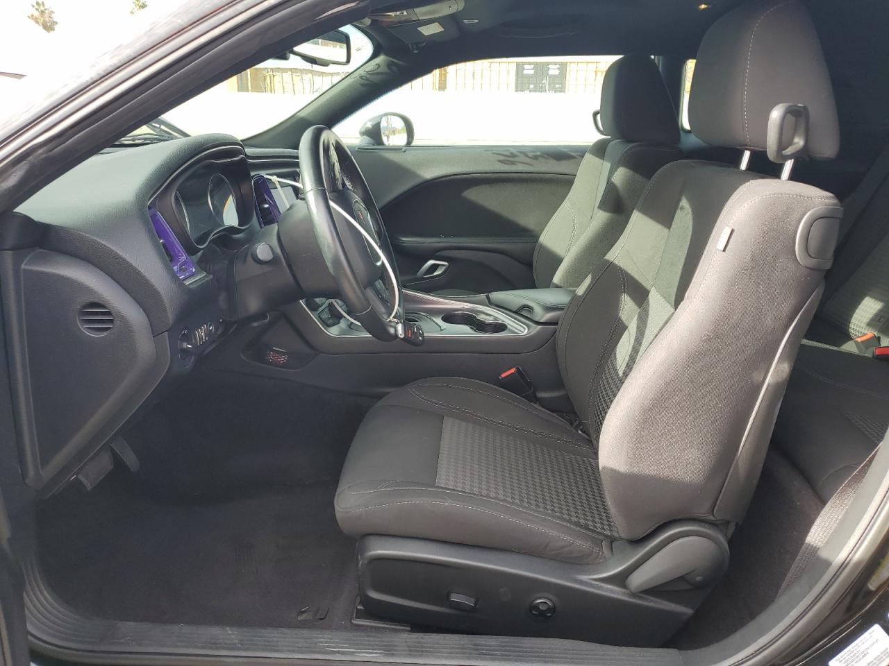 2018 Dodge Challenger Sxt VIN: 2C3CDZAG5JH131203 Lot: 85317585