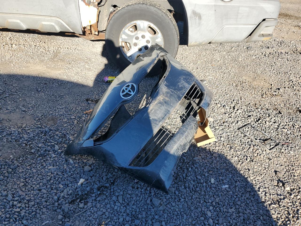 2010 Toyota Yaris VIN: JTDBT4K35A1374954 Lot: 84819635