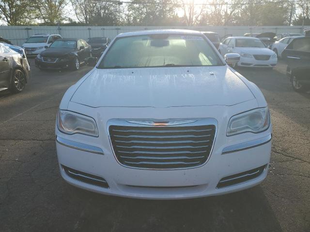 CHRYSLER 300 2013 Biały