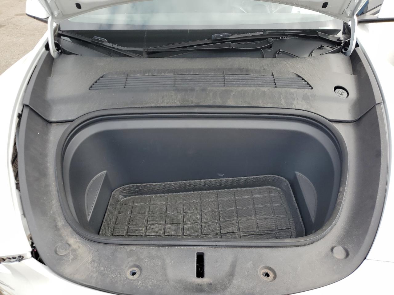 2024 Tesla Model Y VIN: 7SAYGDEE0RA259497 Lot: 86121355