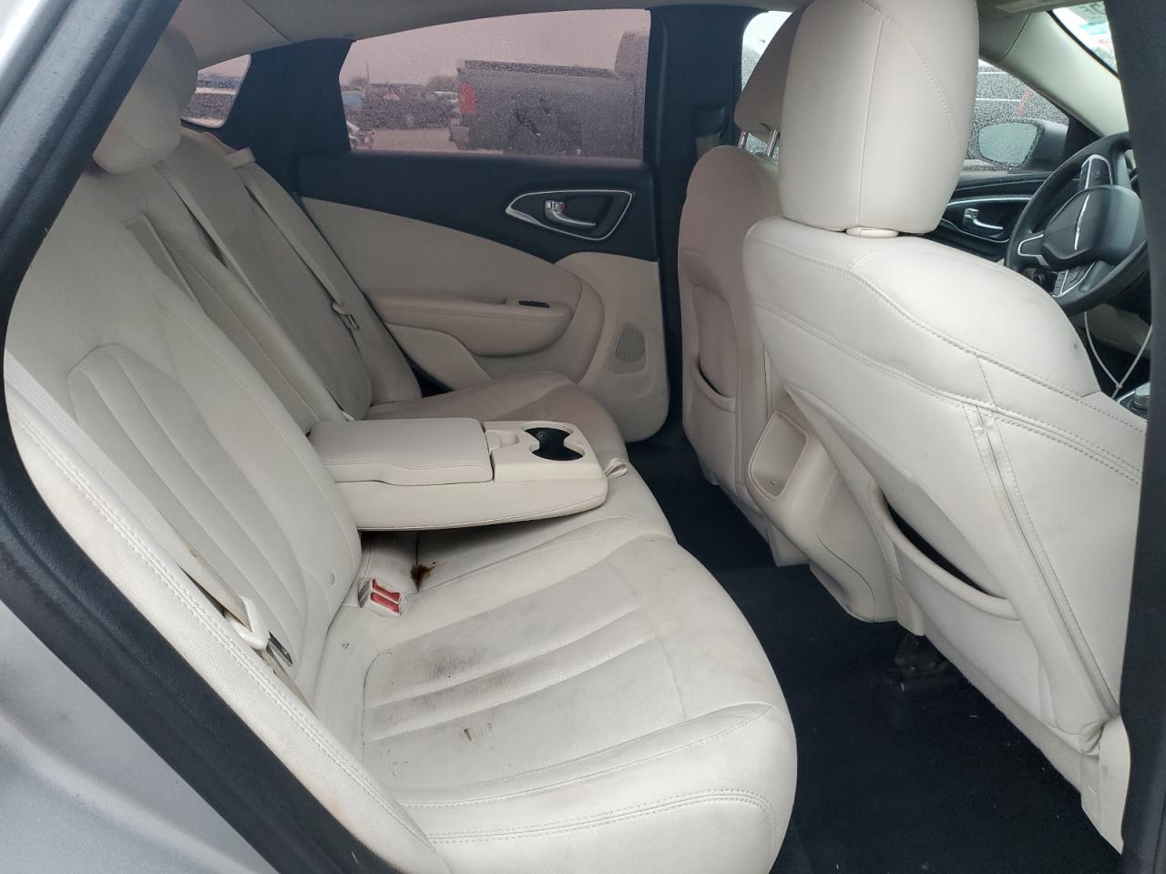 2015 Chrysler 200 Limited VIN: 1C3CCCABXFN600174 Lot: 89632465