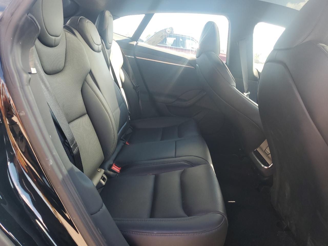 2024 Tesla Model S VIN: 5YJSA1E52RF532784 Lot: 86136605