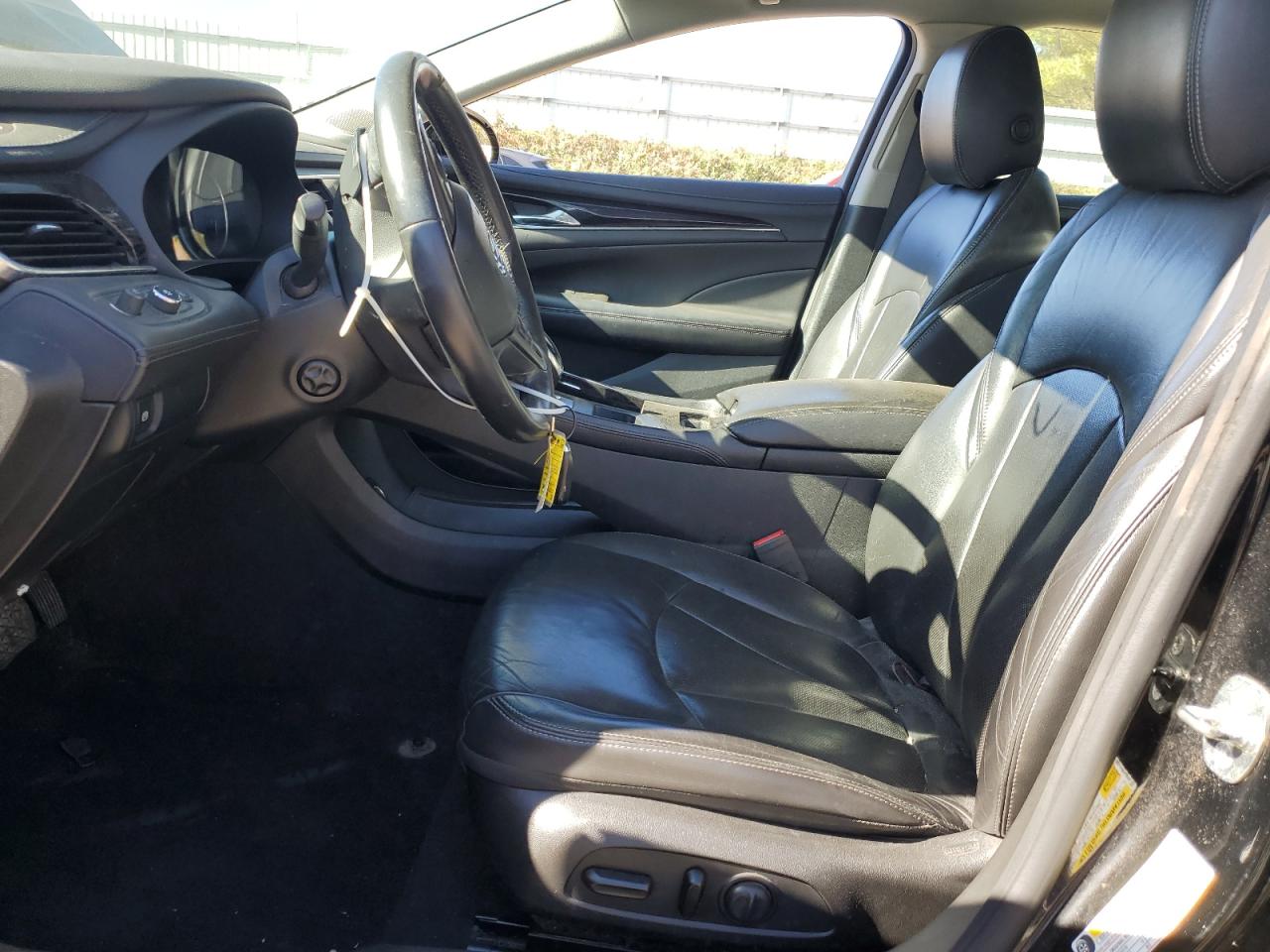 2017 Buick Lacrosse Essence VIN: 1G4ZP5SS8HU133992 Lot: 82344355