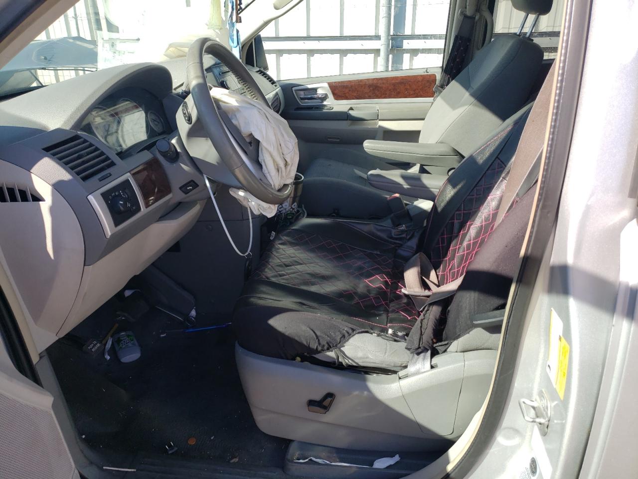 2010 Chrysler Town & Country Touring VIN: 2A4RR5D16AR249272 Lot: 87233815