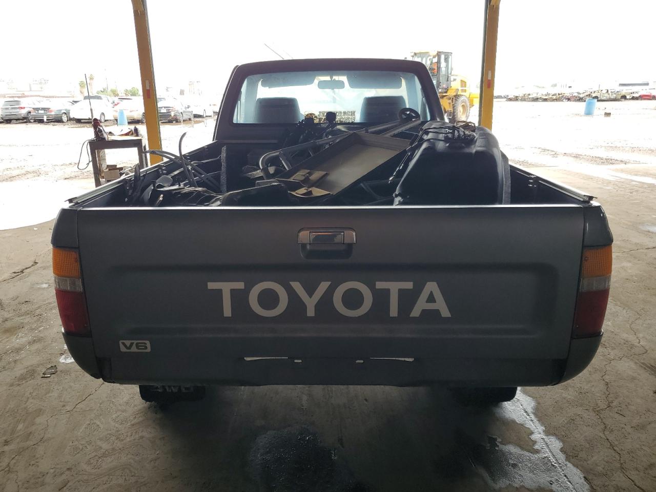1989 Toyota Pickup 1/2 Ton Short Wheelbase Dlx VIN: JT4VN01DXK2000300 Lot: 85559725
