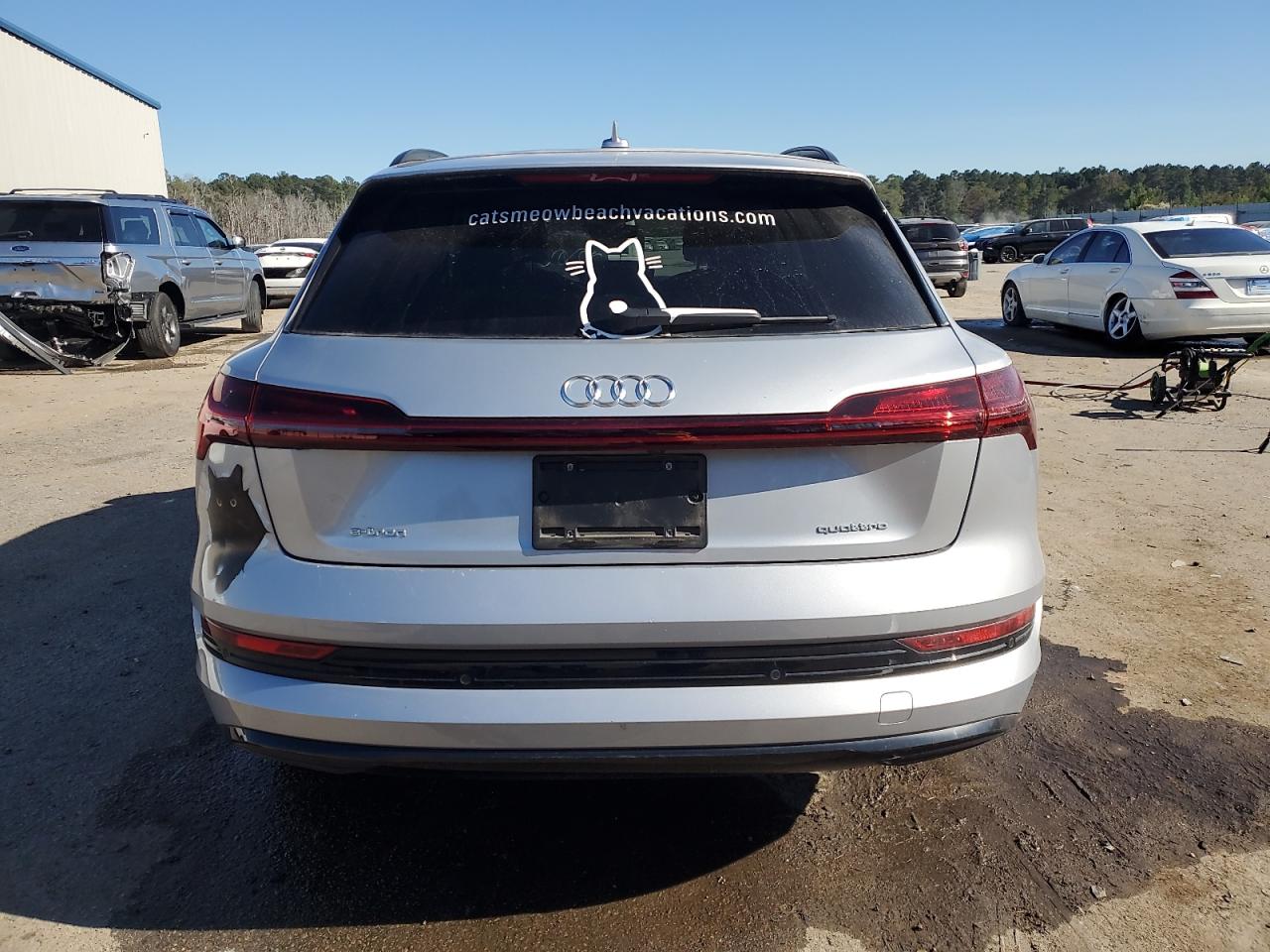 2022 Audi E-Tron Premium VIN: WA1AAAGE8NB033519 Lot: 87082345
