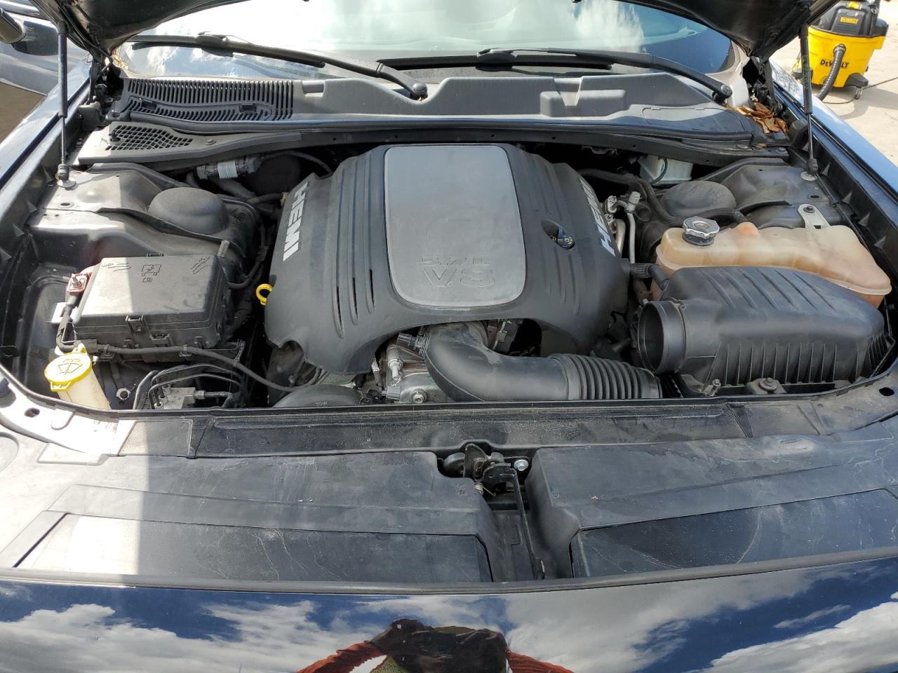 2019 Dodge Challenger R/T VIN: 2C3CDZBT5KH677075 Lot: 81687245