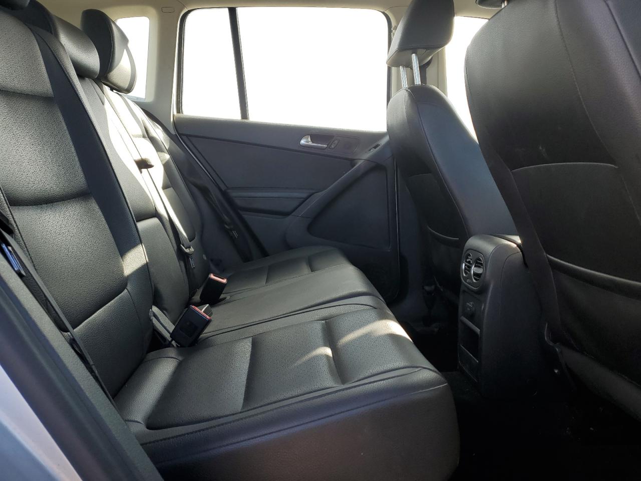 2017 Volkswagen Tiguan S VIN: WVGBV7AX7HK000605 Lot: 85783045