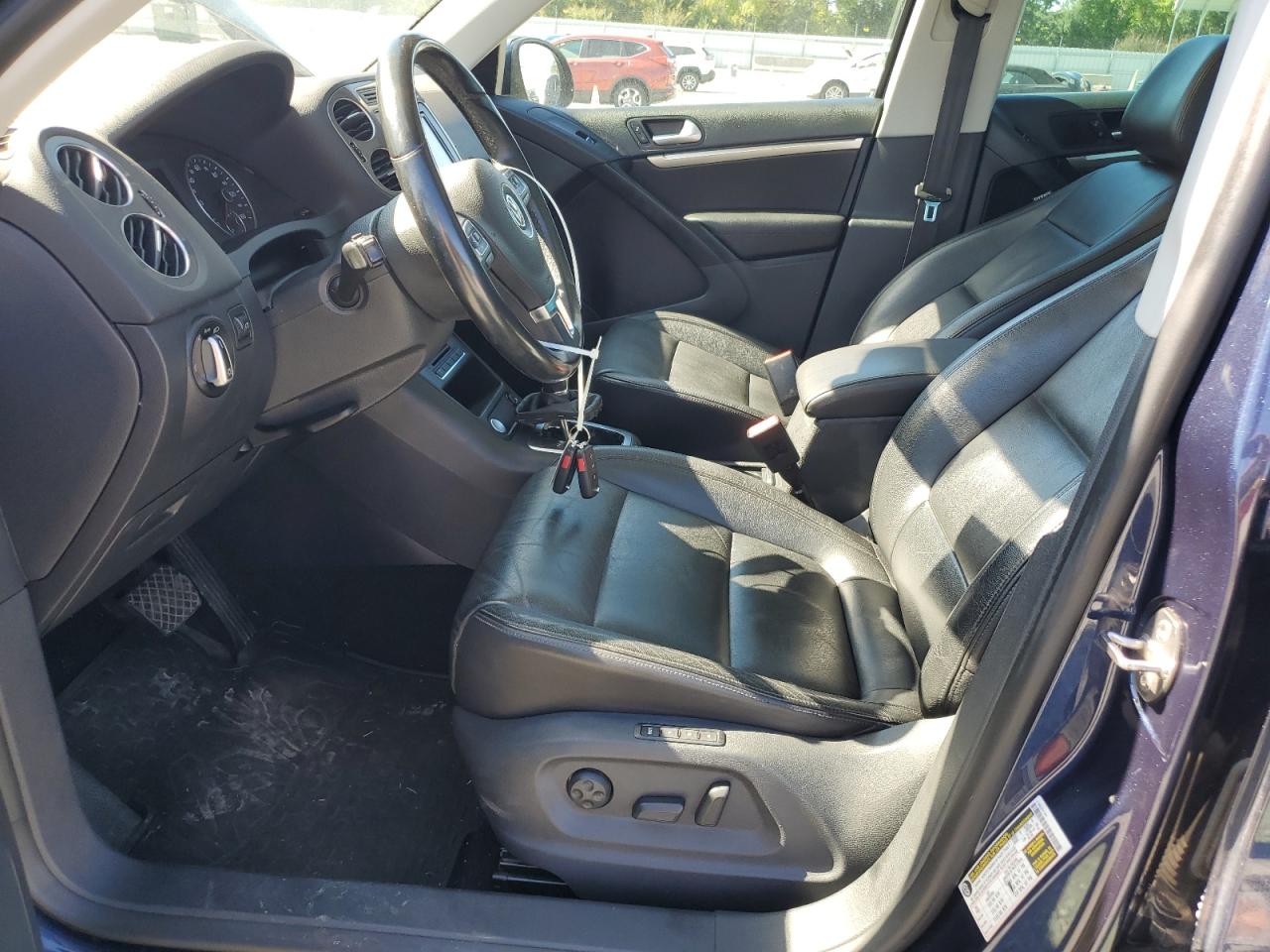 2013 Volkswagen Tiguan S VIN: WVGBV3AXXDW586826 Lot: 84520915