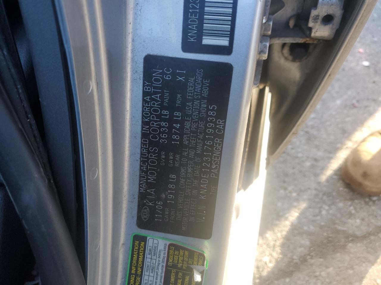 2007 Kia Rio Base VIN: KNADE123176199385 Lot: 82305415