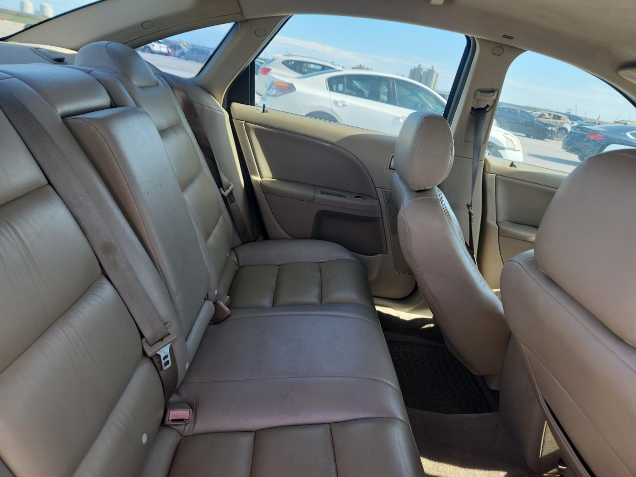 2005 Ford Five Hundred Se VIN: 1FAHP23175G102740 Lot: 84432725