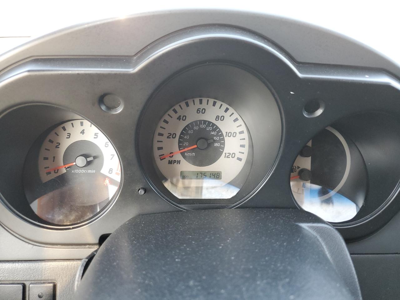 2004 Nissan Xterra Xe VIN: 5N1ED28Y84C622958 Lot: 85870745