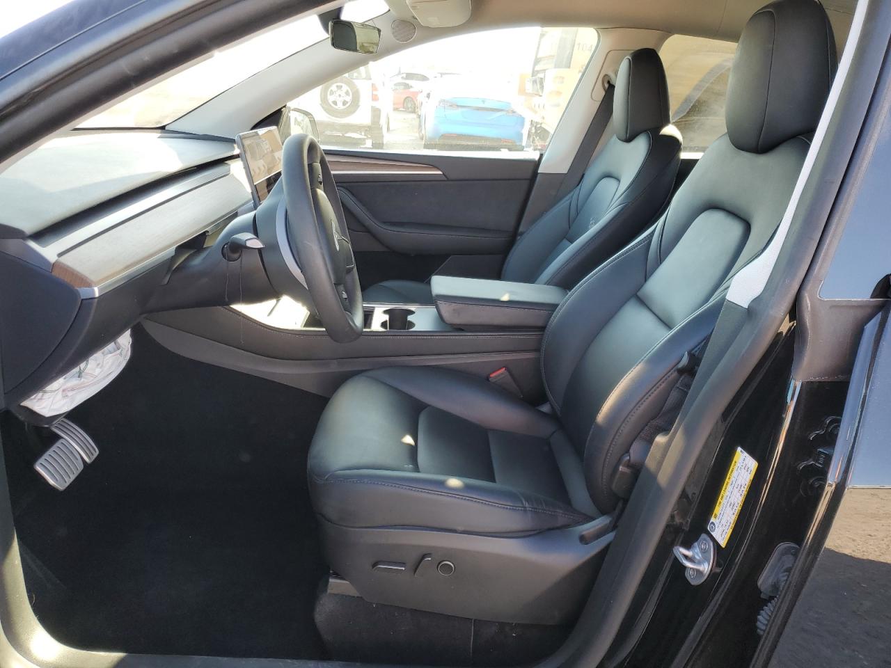 2025 Tesla Model Y VIN: 7SAYGDEF0SF308327 Lot: 85749175