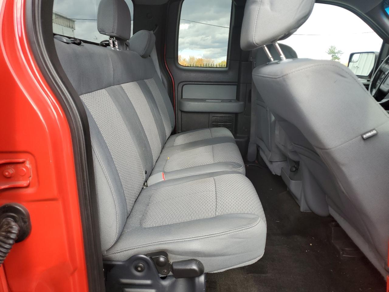 2011 Ford F150 Super Cab VIN: 1FTFX1EF2BFB96810 Lot: 90629315