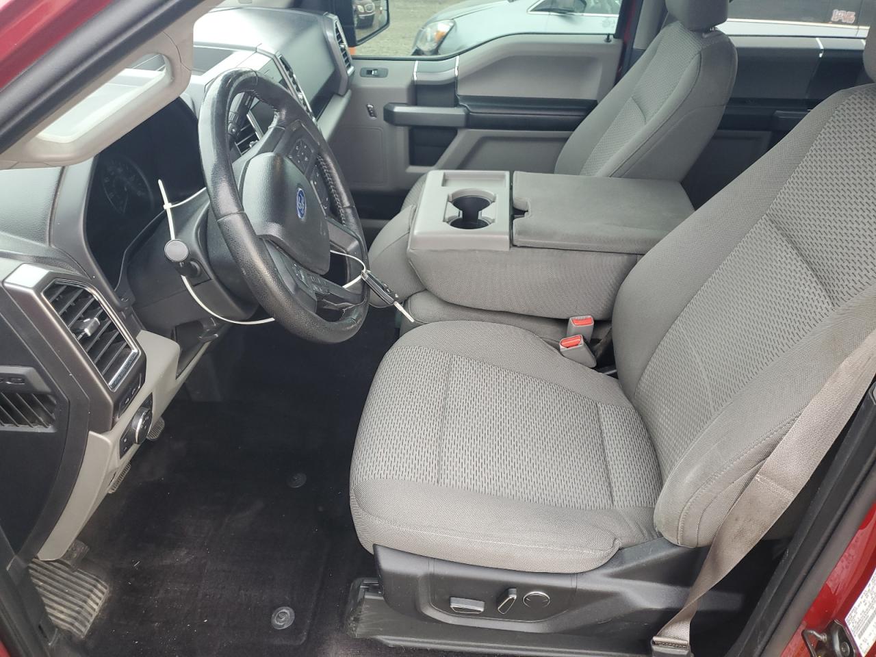 2016 Ford F150 Supercrew VIN: 1FTFW1EG4GKF85992 Lot: 89933925