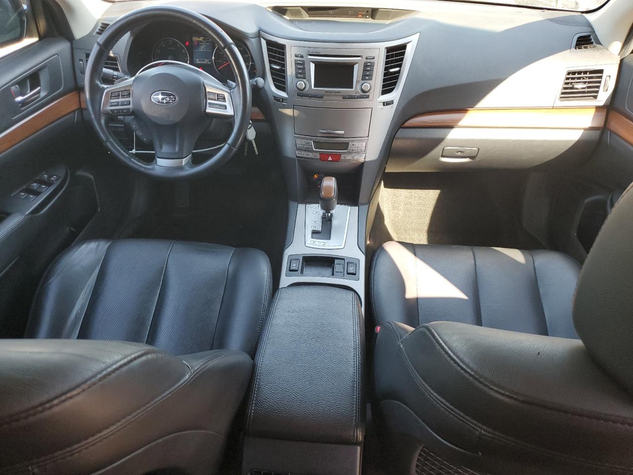 2014 Subaru Outback 2.5I Limited VIN: 4S4BRCLC4E3235010 Lot: 82657885