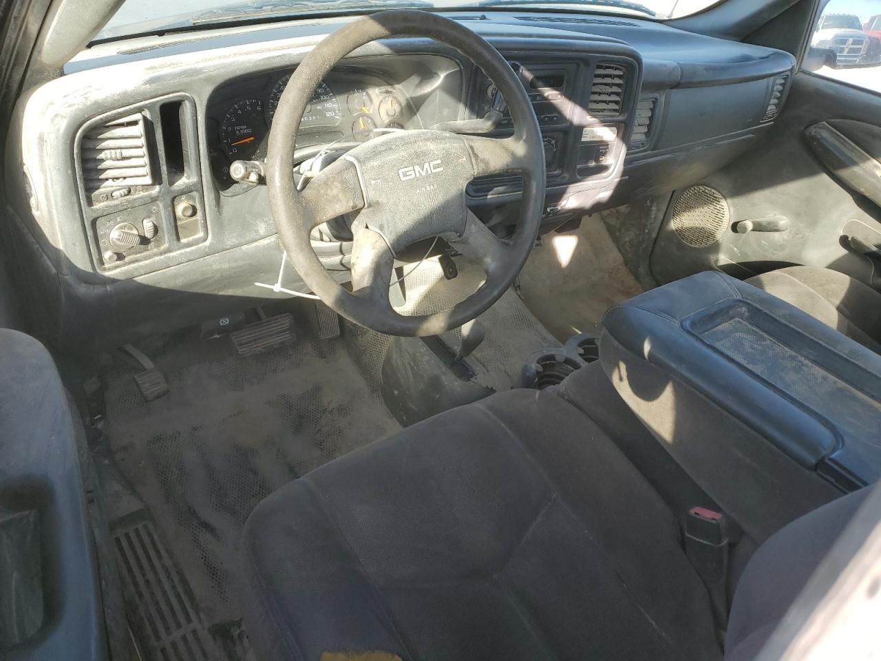 2006 GMC Sierra Utility / Service Truck VIN: 1GTHK24U86E212162 Lot: 86899225