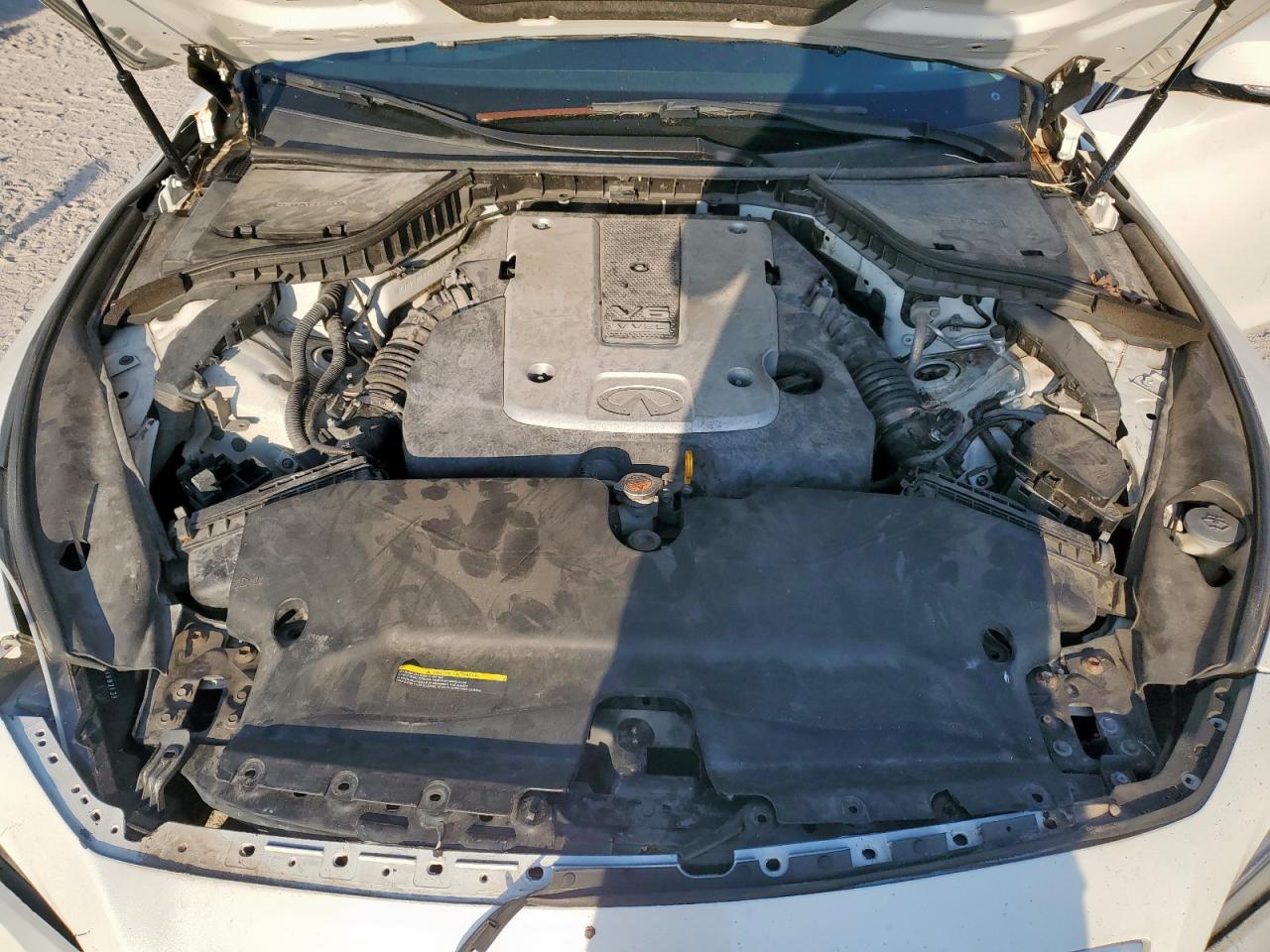 2015 Infiniti Q50 Base VIN: JN1BV7AR0FM401018 Lot: 85295395