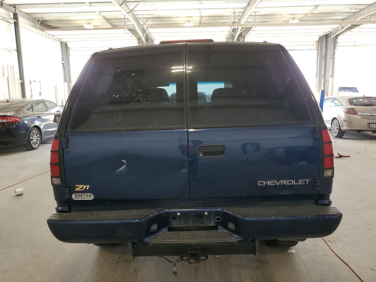 2000 Chevrolet Tahoe K1500 VIN: 1GNEK13R8YR148668 Lot: 86434365