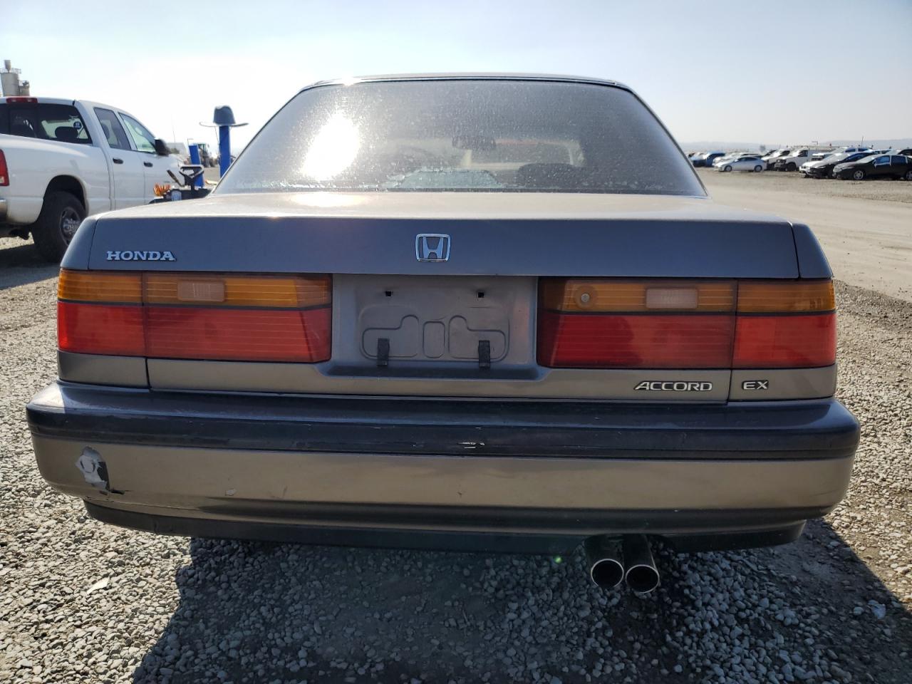 1990 Honda Accord Ex VIN: 1HGCB7668LA188410 Lot: 82287755