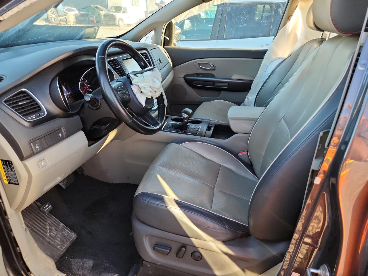 2017 Kia Sedona Lx VIN: KNDMB5C14H6338832 Lot: 84979365