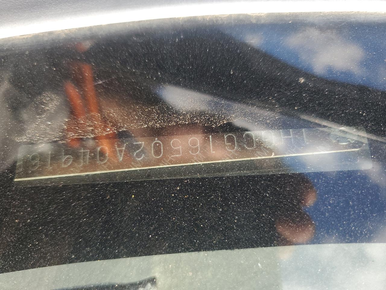 2002 Honda Accord Ex VIN: 1HGCG16502A04916 Lot: 82372115