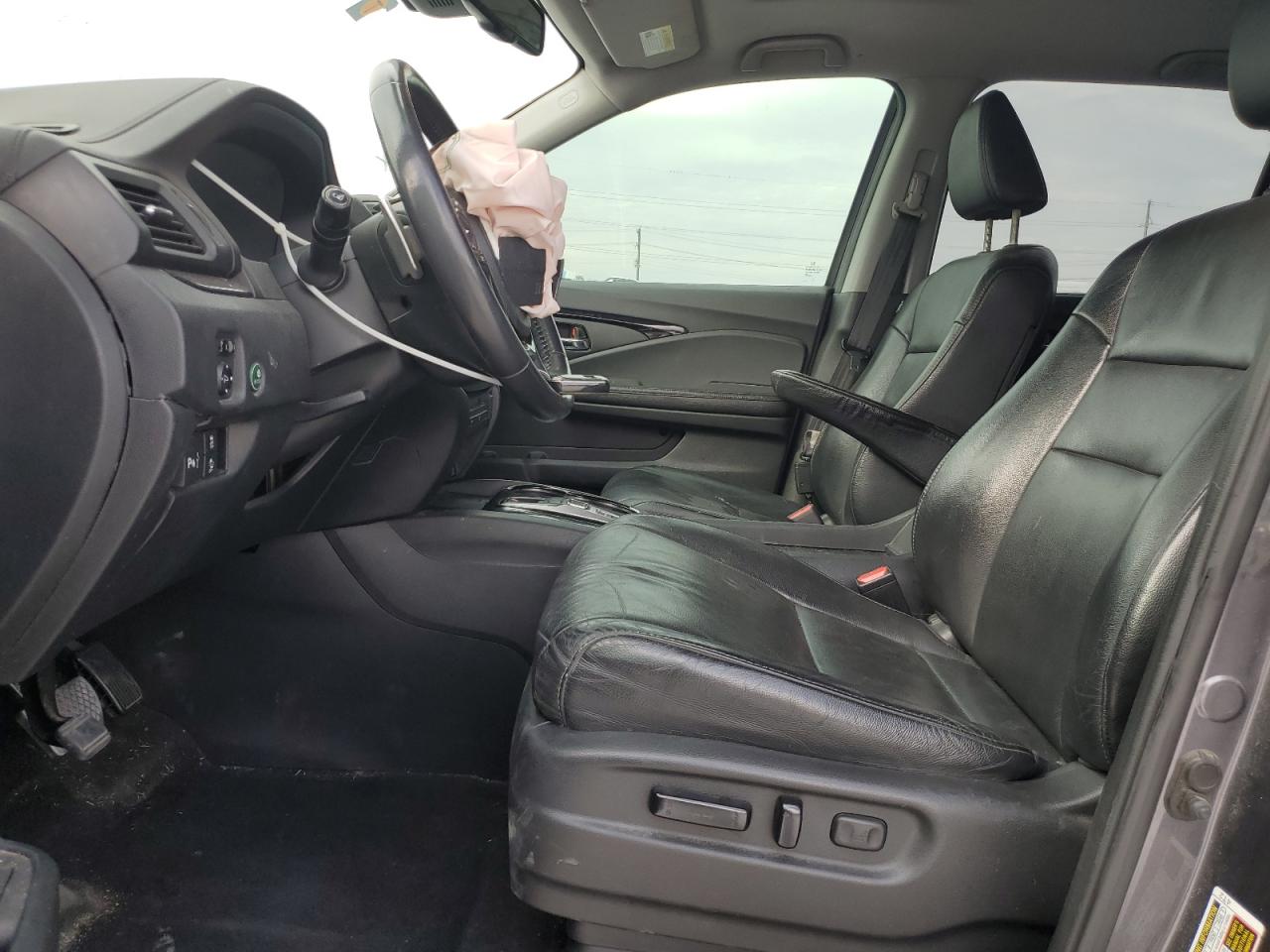 2017 Honda Pilot Touring VIN: 5FNYF5H92HB008843 Lot: 86664045