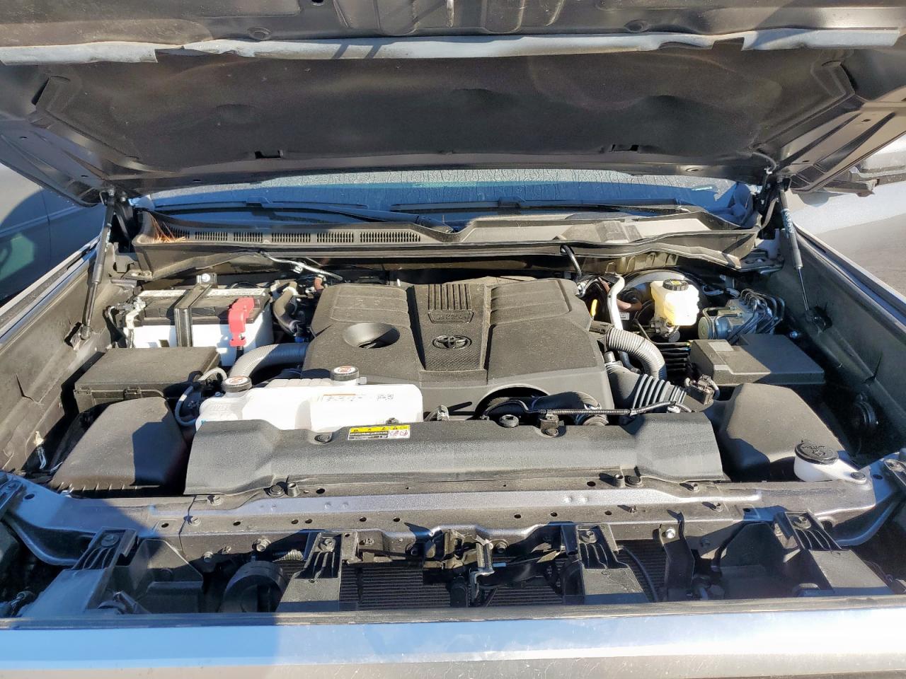 2025 Toyota Tundra Crewmax Limited VIN: 5TFJA5DB8SX238702 Lot: 85550555