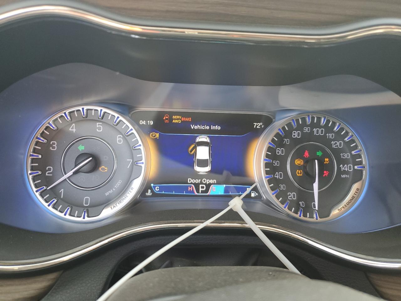 2015 Chrysler 200 C VIN: 1C3CCCEG2FN530370 Lot: 81838605