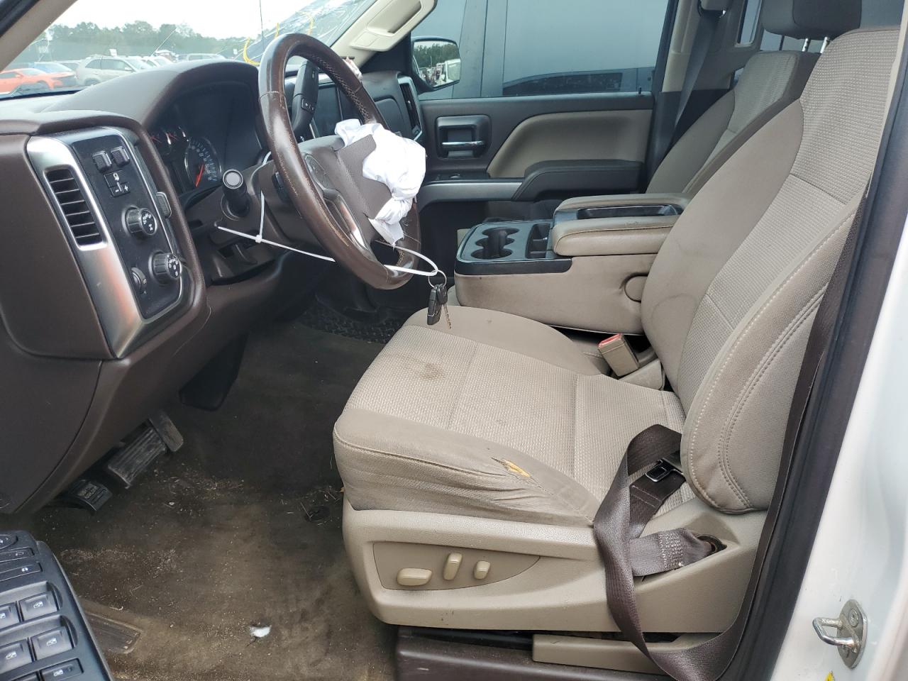 2017 Chevrolet Silverado K1500 Lt VIN: 3GCUKREC2HG261303 Lot: 83764995