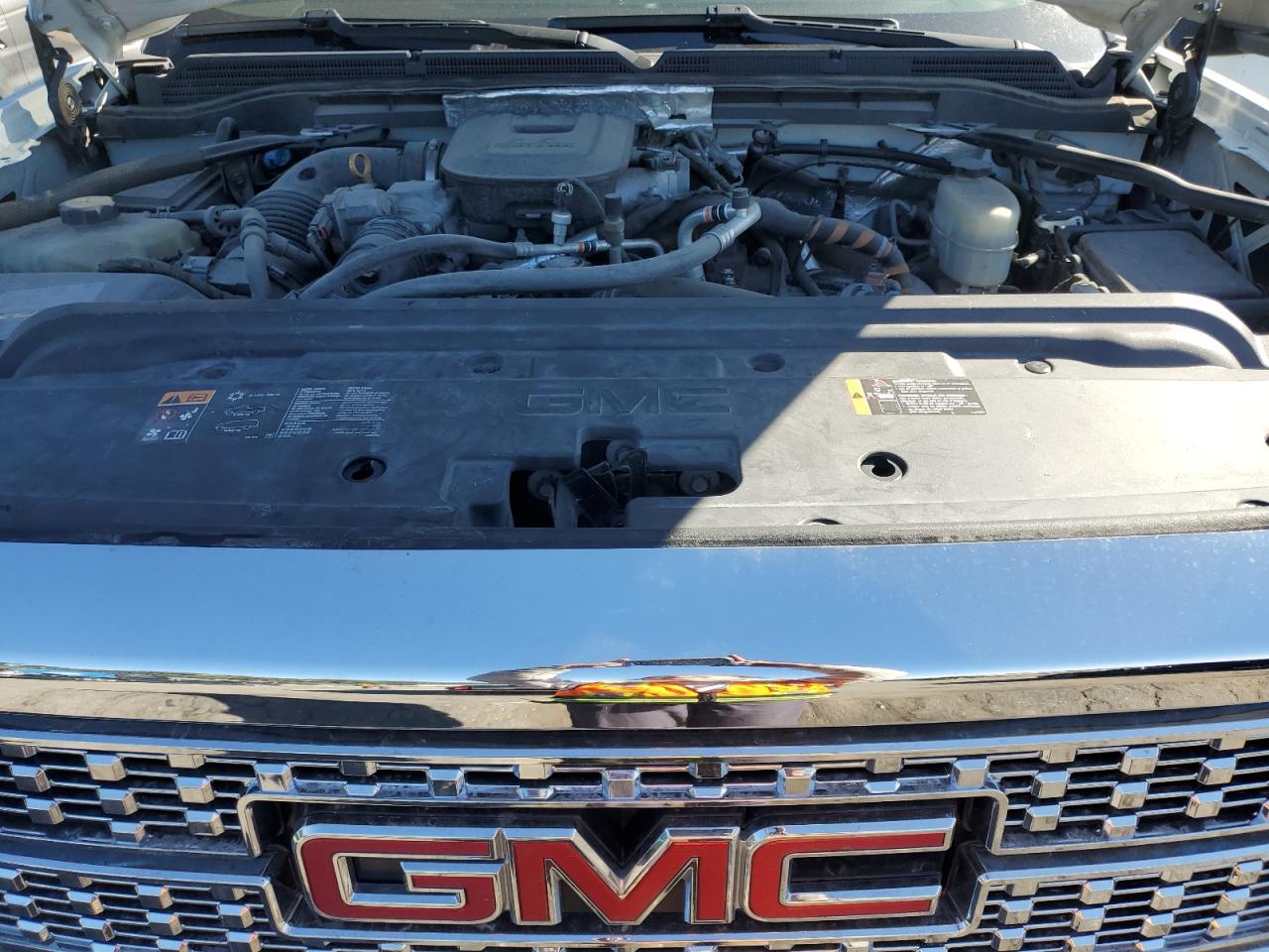 2016 GMC Sierra K2500 Denali VIN: 1GT12UE88GF272601 Lot: 89618305
