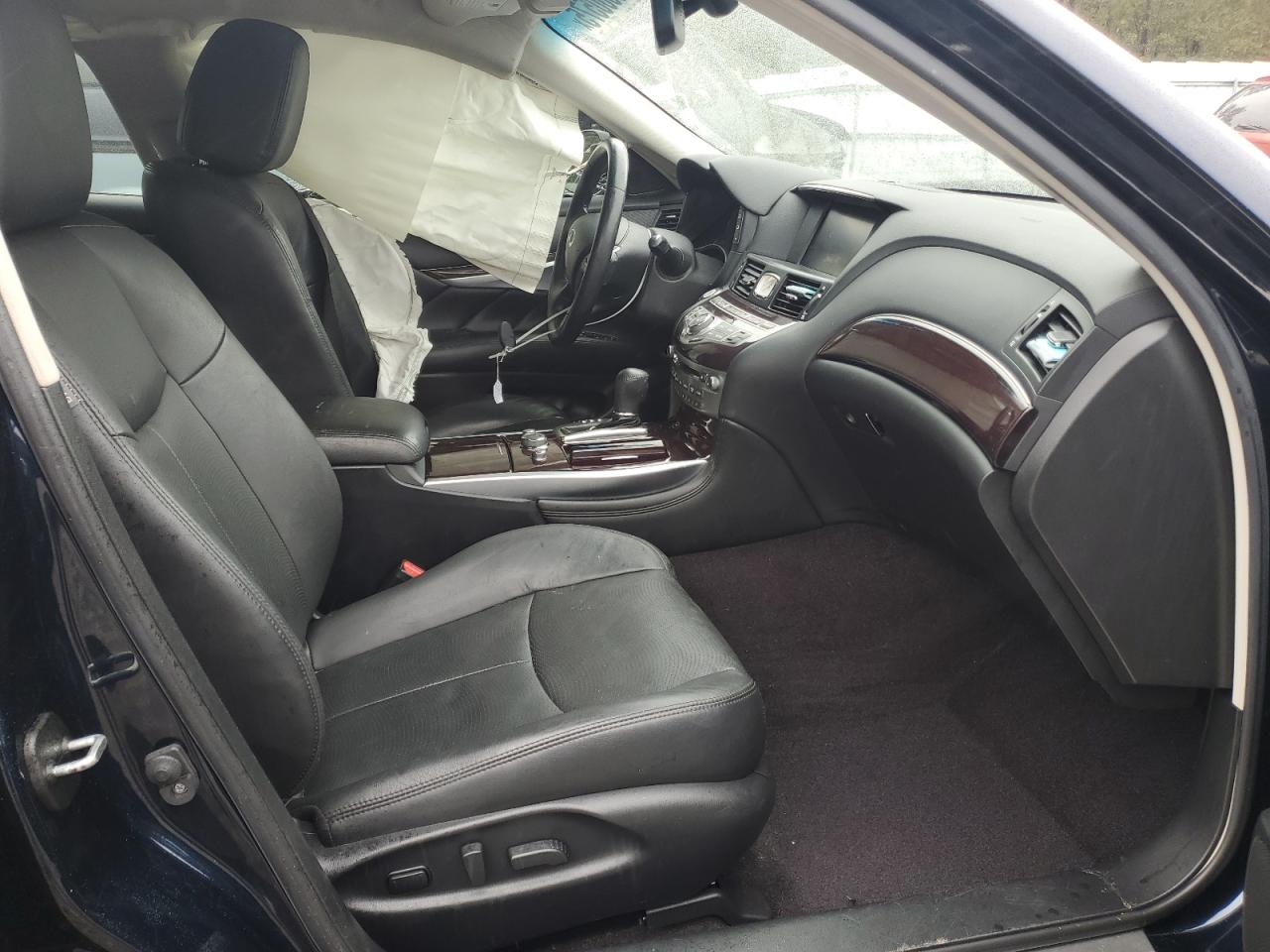 2019 Infiniti Q70L 3.7 Luxe VIN: JN1BY1PP9KM685740 Lot: 90330575