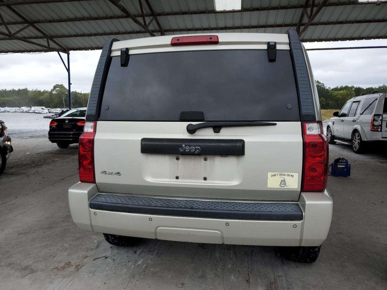 2008 Jeep Commander Sport VIN: 1J8HG48K98C129806 Lot: 82295765
