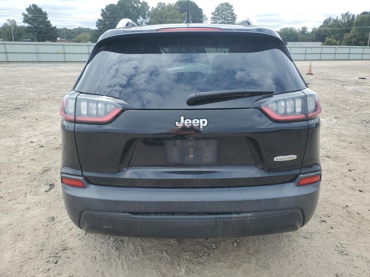 2019 Jeep Cherokee Latitude Plus VIN: 1C4PJLLB0KD176522 Lot: 85362265