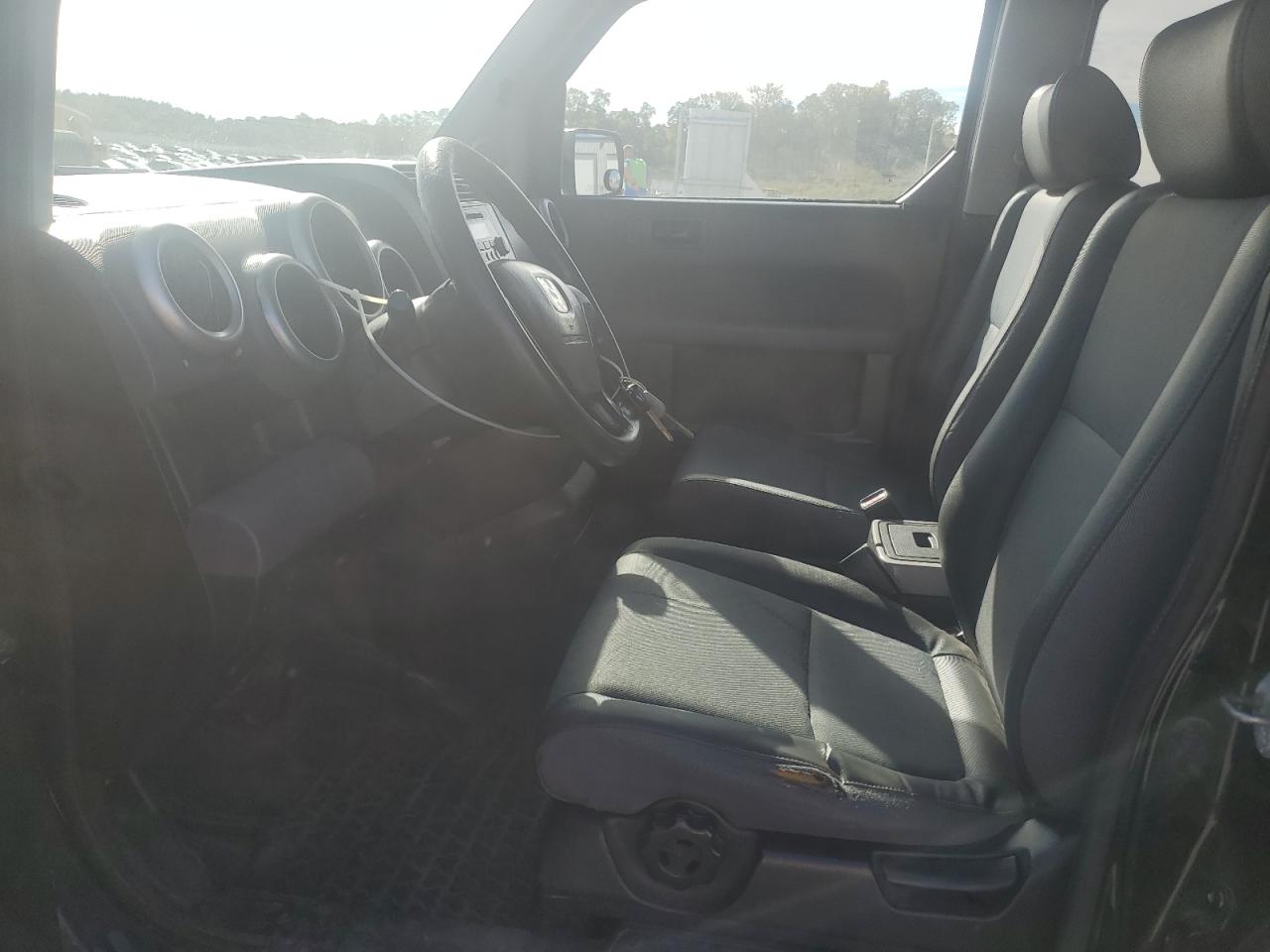 2003 Honda Element Ex VIN: 5J6YH285X3L040168 Lot: 86811915