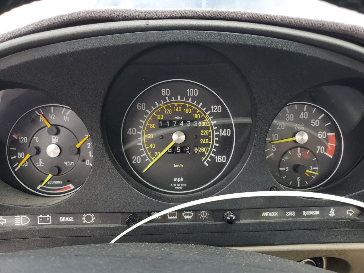 1987 Mercedes-Benz 560 Sl VIN: WDBBA48D4HA061845 Lot: 85739155